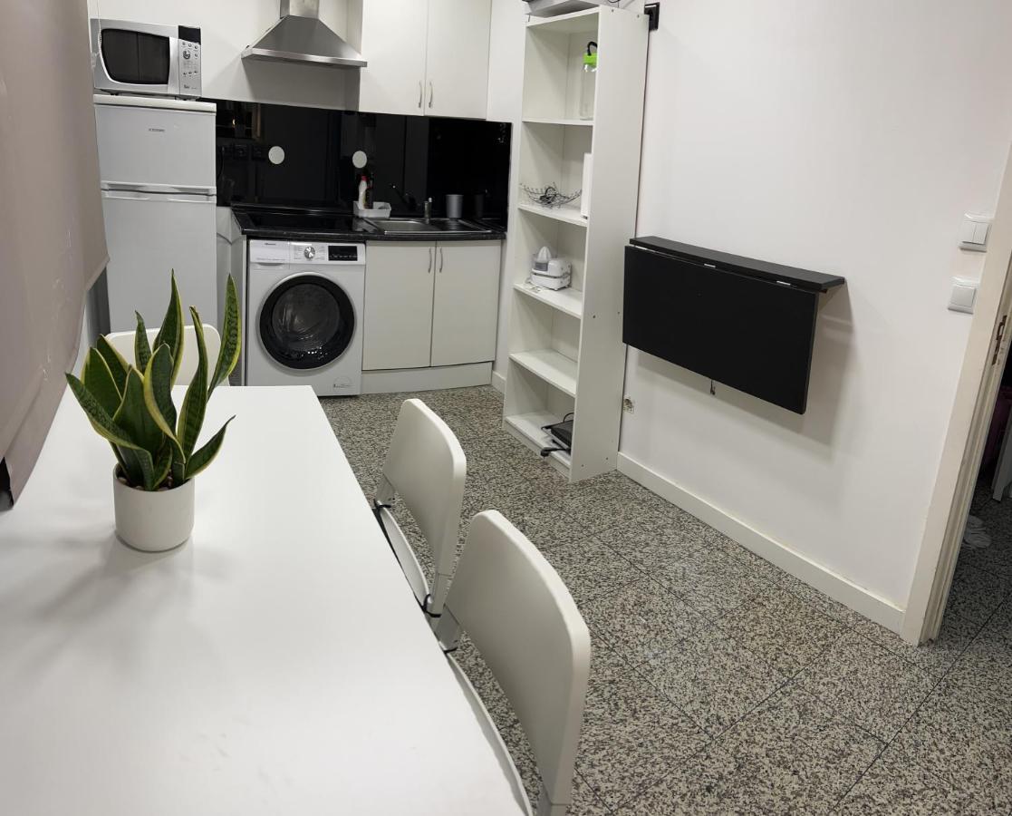 Modern Room With Indoor Shower Near The River - Quarto Moderno Com Duche Interior Proximo Da Ribeira Vila Nova de Gaia Eksteriør billede